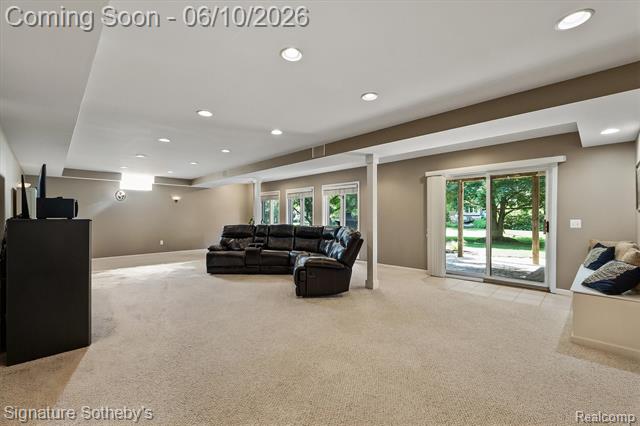 Builiding view twenty eight for 602 Appoline, Rochester, MI. 48307