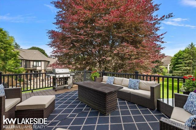 Builiding view eleven for 1387 Pebble Ridge, Rochester, MI. 48307