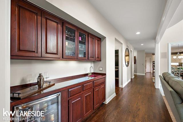 Builiding view forty eight for 1387 Pebble Ridge, Rochester, MI. 48307