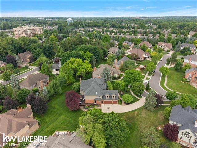 Builiding view seventeen for 1387 Pebble Ridge, Rochester, MI. 48307