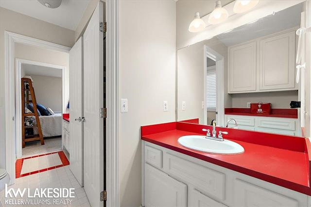 Builiding view sixty nine for 1387 Pebble Ridge, Rochester, MI. 48307