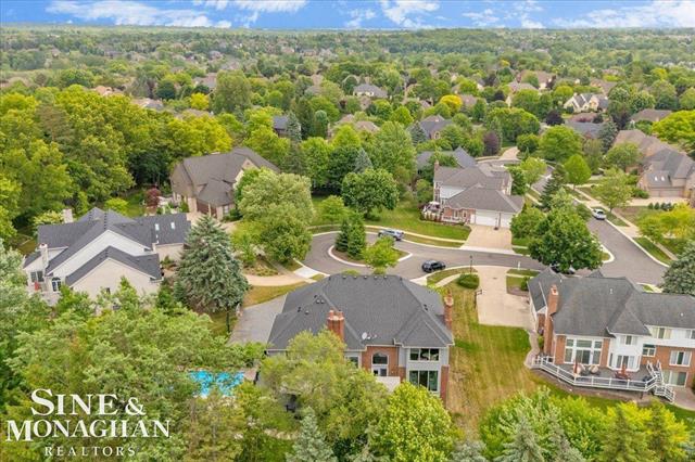 Builiding view eighty one for 1289 Creek Pointe, Rochester, MI. 48307