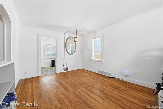 Builiding view eleven for 6080 Northrup, Waterford, MI. 48329