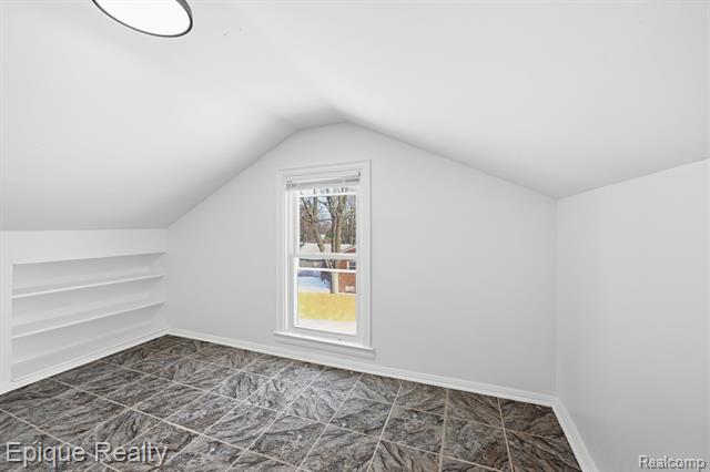 Builiding view twenty two for 6080 Northrup, Waterford, MI. 48329