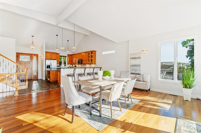 Builiding view fifteen for 3984 Lamont, Waterford, MI. 48329