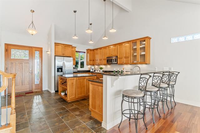 Builiding view six for 3984 Lamont, Waterford, MI. 48329