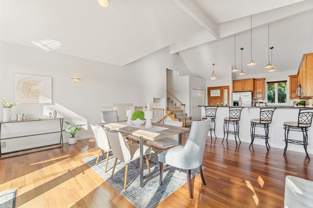 Builiding view sixteen for 3984 Lamont, Waterford, MI. 48329