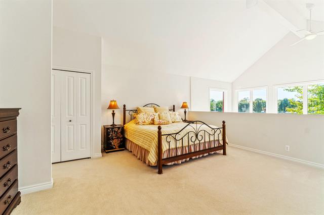 Builiding view twenty seven for 3984 Lamont, Waterford, MI. 48329