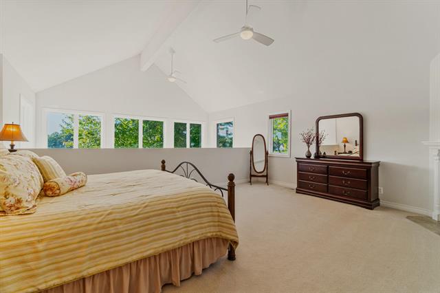 Builiding view twenty six for 3984 Lamont, Waterford, MI. 48329