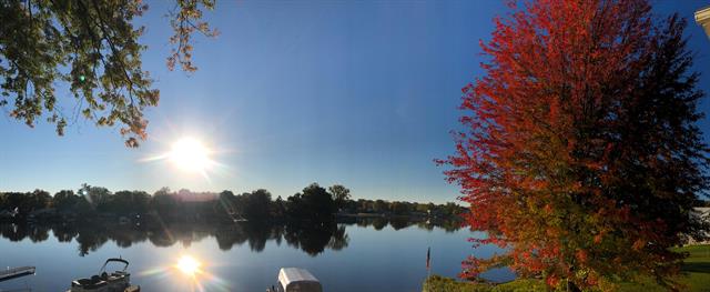 Builiding view two for 3984 Lamont, Waterford, MI. 48329