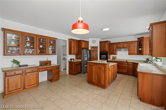 Builiding view eighteen for 1205 Tulberry, Rochester, MI. 48306