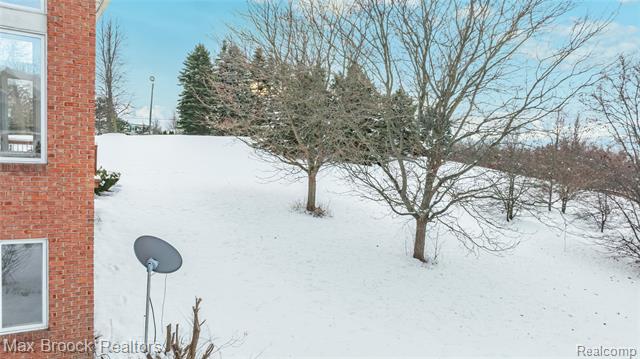 Builiding view fifty eight for 1205 Tulberry, Rochester, MI. 48306