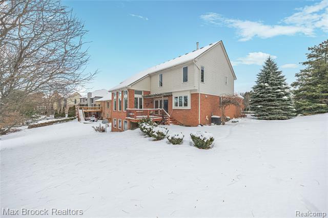 Builiding view fifty six for 1205 Tulberry, Rochester, MI. 48306