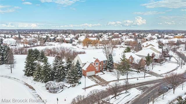 Builiding view sixty nine for 1205 Tulberry, Rochester, MI. 48306