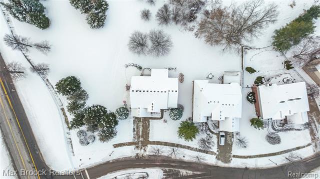 Builiding view sixty seven for 1205 Tulberry, Rochester, MI. 48306