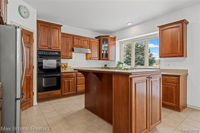 Builiding view thirteen for 1205 Tulberry, Rochester, MI. 48306