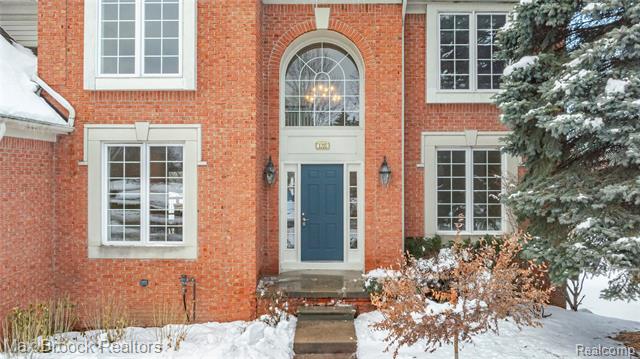 Builiding view three for 1205 Tulberry, Rochester, MI. 48306