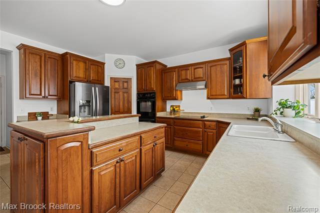 Builiding view twenty for 1205 Tulberry, Rochester, MI. 48306