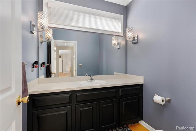 Builiding view eighteen for 1340 Ross, Rochester, MI. 48306