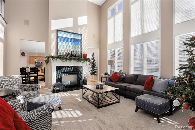 Builiding view fifteen for 1340 Ross, Rochester, MI. 48306