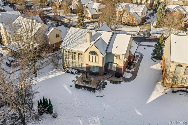 Builiding view forty eight for 1340 Ross, Rochester, MI. 48306