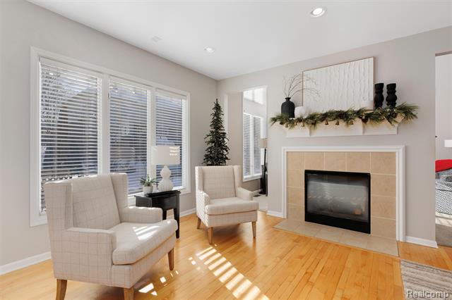 Builiding view thirteen for 1340 Ross, Rochester, MI. 48306