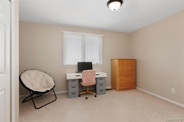 Builiding view thirty four for 1340 Ross, Rochester, MI. 48306