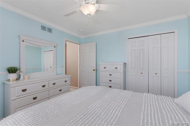 Builiding view thirty seven for 1340 Ross, Rochester, MI. 48306