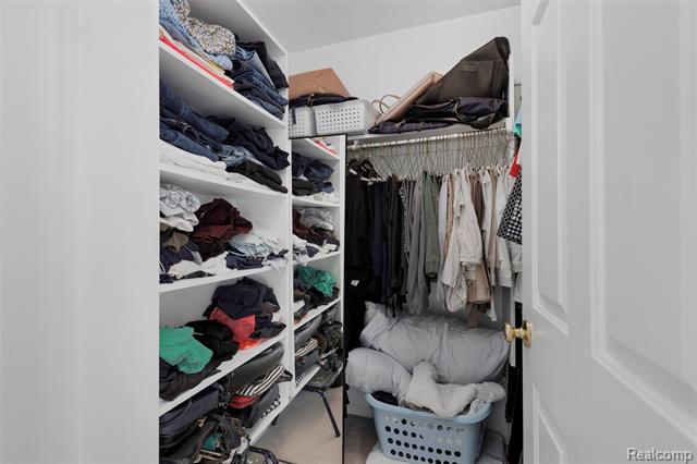 Builiding view twenty eight for 1340 Ross, Rochester, MI. 48306