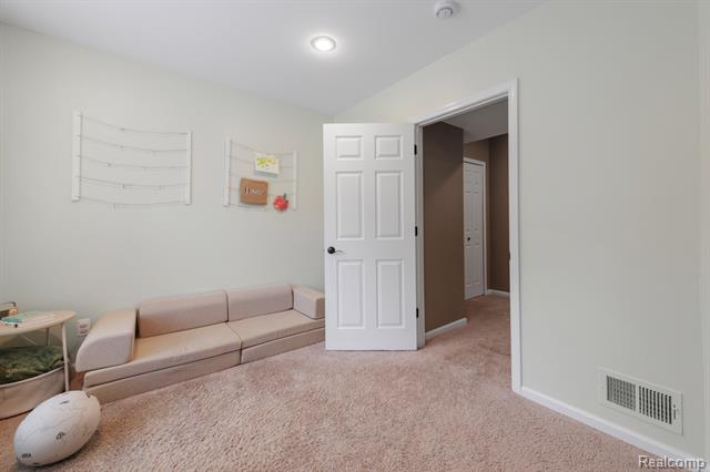 Builiding view forty two for 1476 Werth, Rochester, MI. 48306