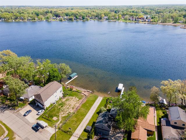 Builiding view thirty eight for 4632 2Nd, Clarkston, MI. 48346