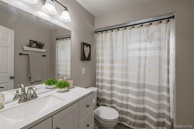 Builiding view twenty four for 4632 2Nd, Clarkston, MI. 48346