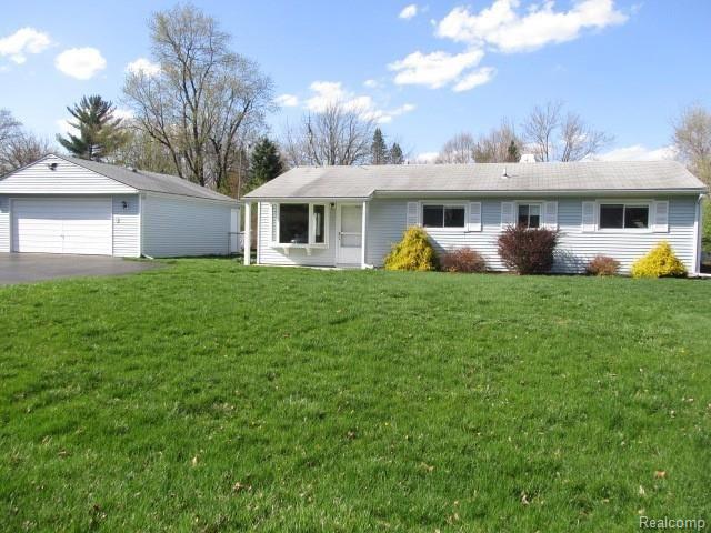 front view for 4640 Independence Dr, Clarkston, Mi. 48346