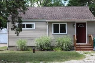 front view for 5051 Sashabaw Rd, Clarkston, Mi. 48346