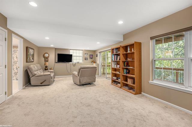 Builiding view twenty five for 5336 Forest Ridge, Clarkston, MI. 48346