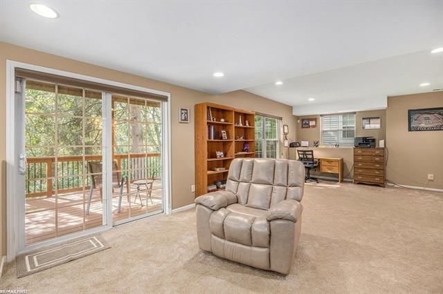 Builiding view twenty three for 5336 Forest Ridge, Clarkston, MI. 48346