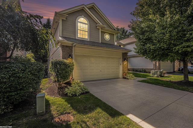 Builiding view two for 5336 Forest Ridge, Clarkston, MI. 48346