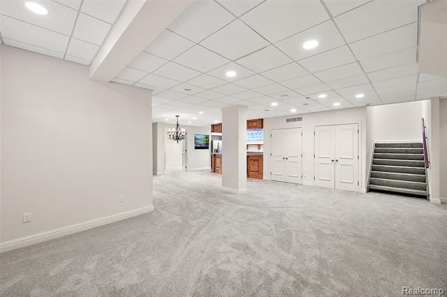 Builiding view forty nine for 5744 Lochmoor, Rochester, MI. 48306