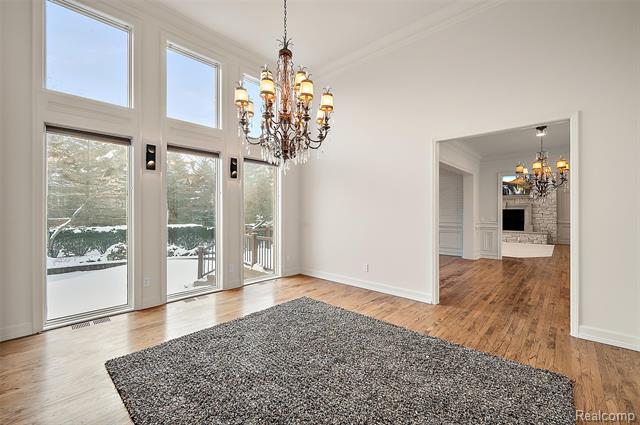 Builiding view twelve for 5744 Lochmoor, Rochester, MI. 48306