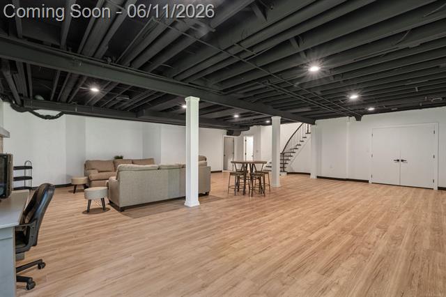 Builiding view fifty one for 300 Camelot Way, Rochester, MI. 48306