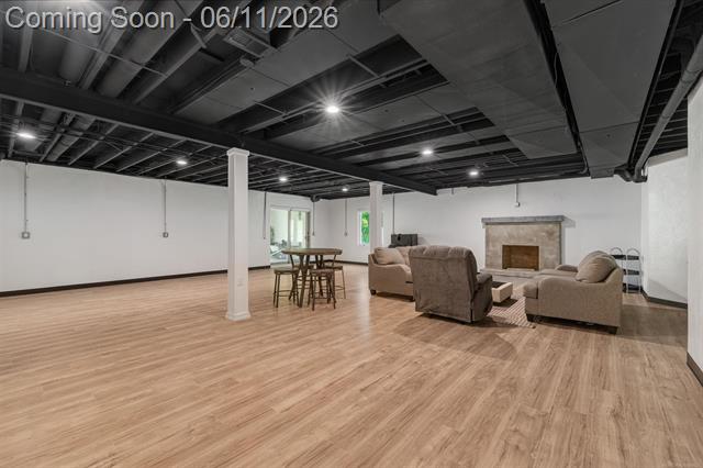 Builiding view fifty for 300 Camelot Way, Rochester, MI. 48306
