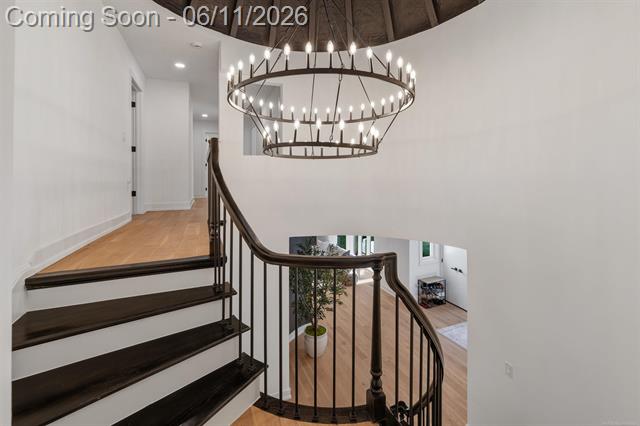Builiding view thirty six for 300 Camelot Way, Rochester, MI. 48306