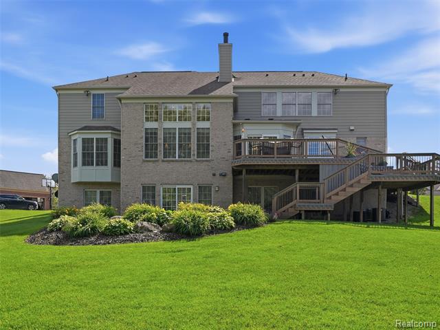 Builiding view eighty for 5631 Skye, Rochester, MI. 48306
