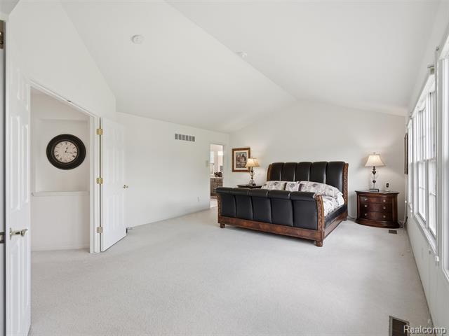 Builiding view forty one for 5631 Skye, Rochester, MI. 48306