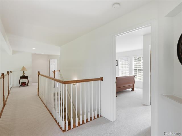 Builiding view thirty nine for 5631 Skye, Rochester, MI. 48306