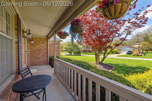 Builiding view five for 460 Abbey Wood, Rochester, MI. 48306
