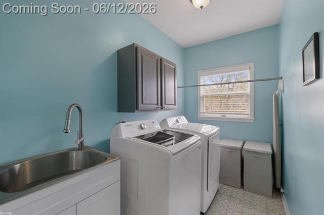 Builiding view twenty five for 460 Abbey Wood, Rochester, MI. 48306