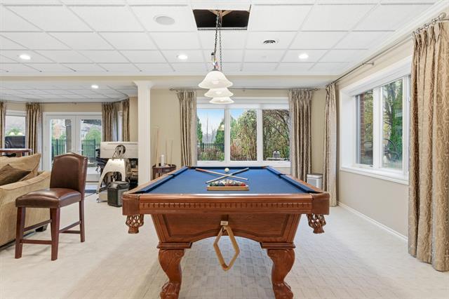 Builiding view fifty nine for 5520 Whitehall, Rochester, MI. 48306