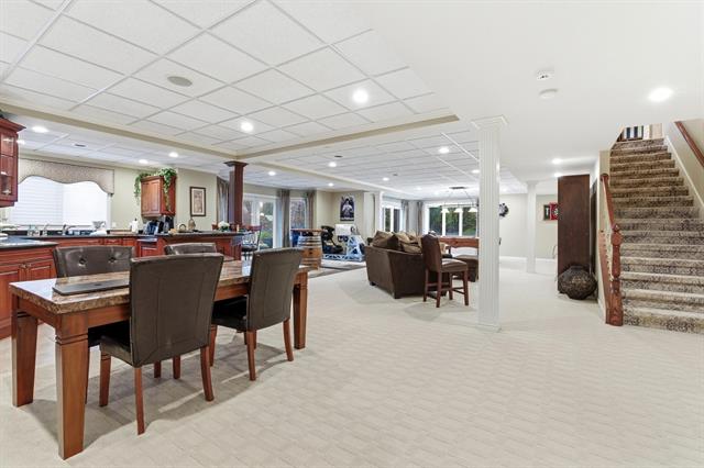 Builiding view fifty one for 5520 Whitehall, Rochester, MI. 48306