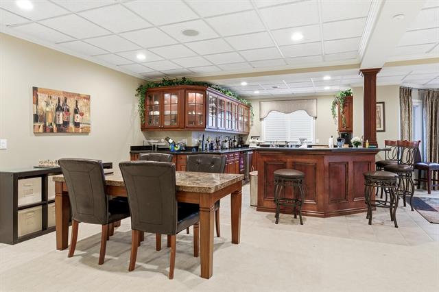 Builiding view fifty two for 5520 Whitehall, Rochester, MI. 48306